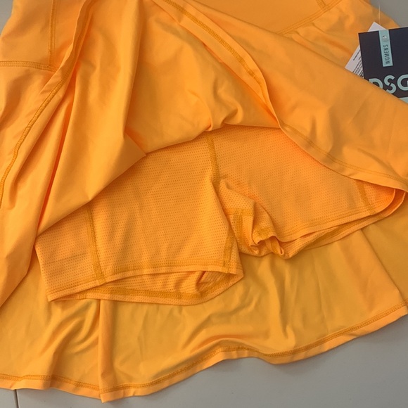 Bright orange tennis/golf skirt - Picture 5 of 5